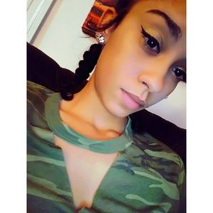 Meet your Posher, Angelic